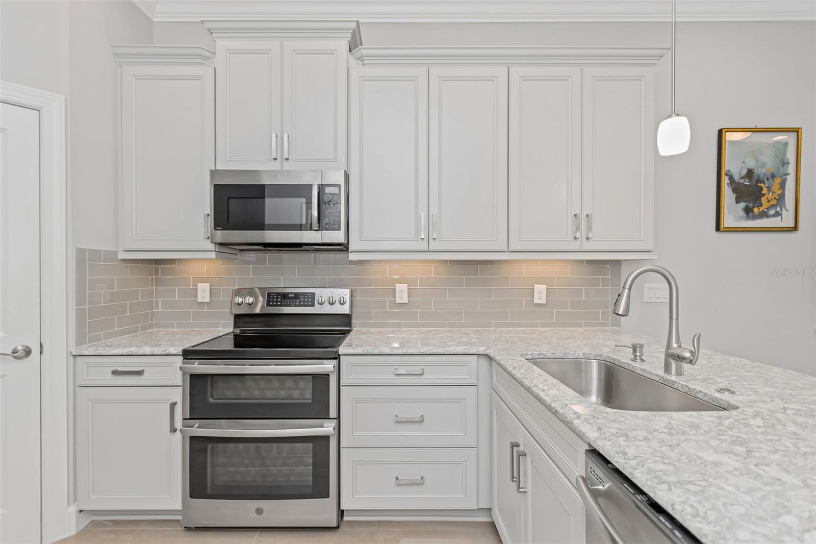 4111 ROCKY SHORES DR, TAMPA, FL, 33634