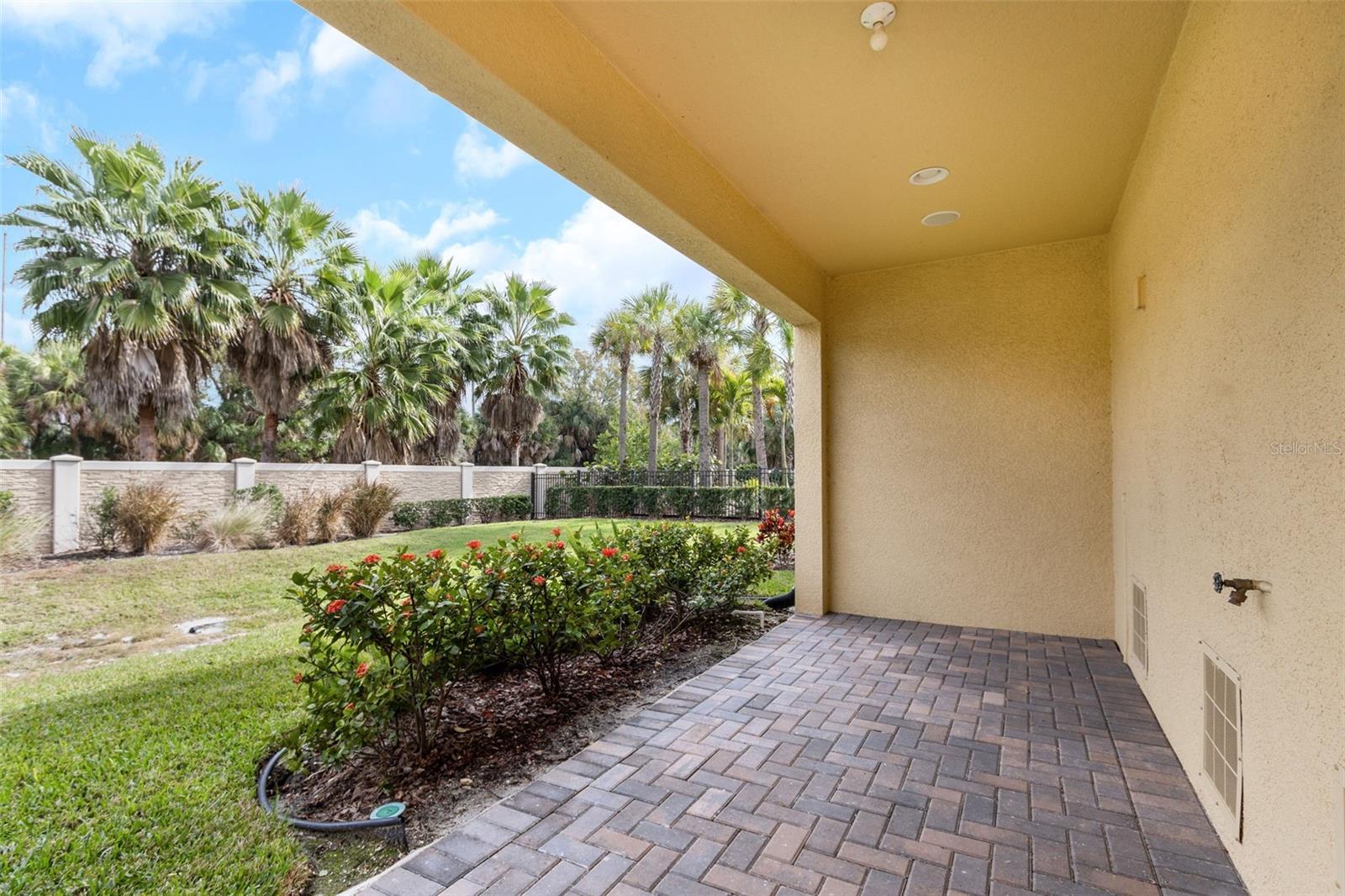 4111 ROCKY SHORES DR, TAMPA, FL, 33634