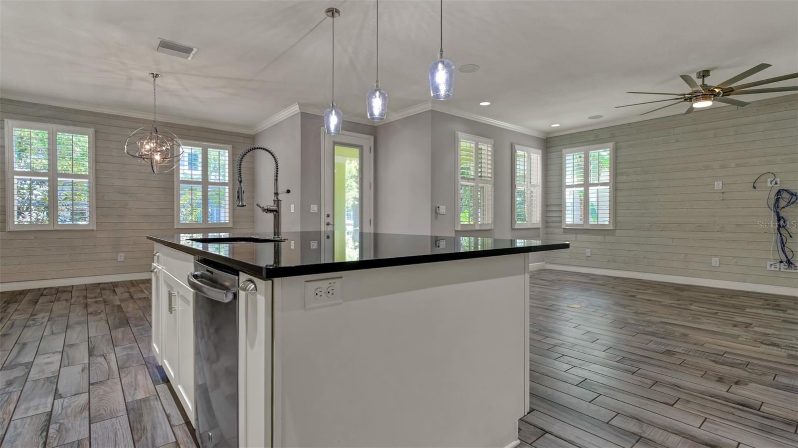 524 WINTERSIDE DR, APOLLO BEACH, FL, 33572