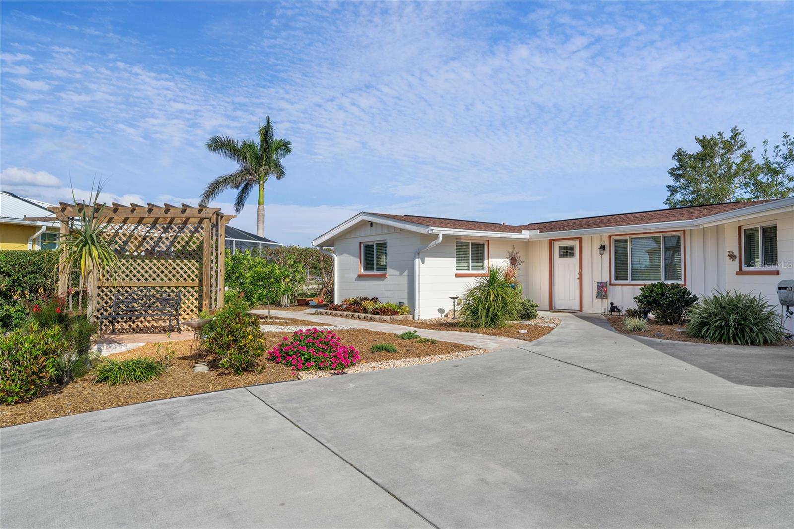 151 FRANCIS DR, PORT CHARLOTTE, FL, 33952