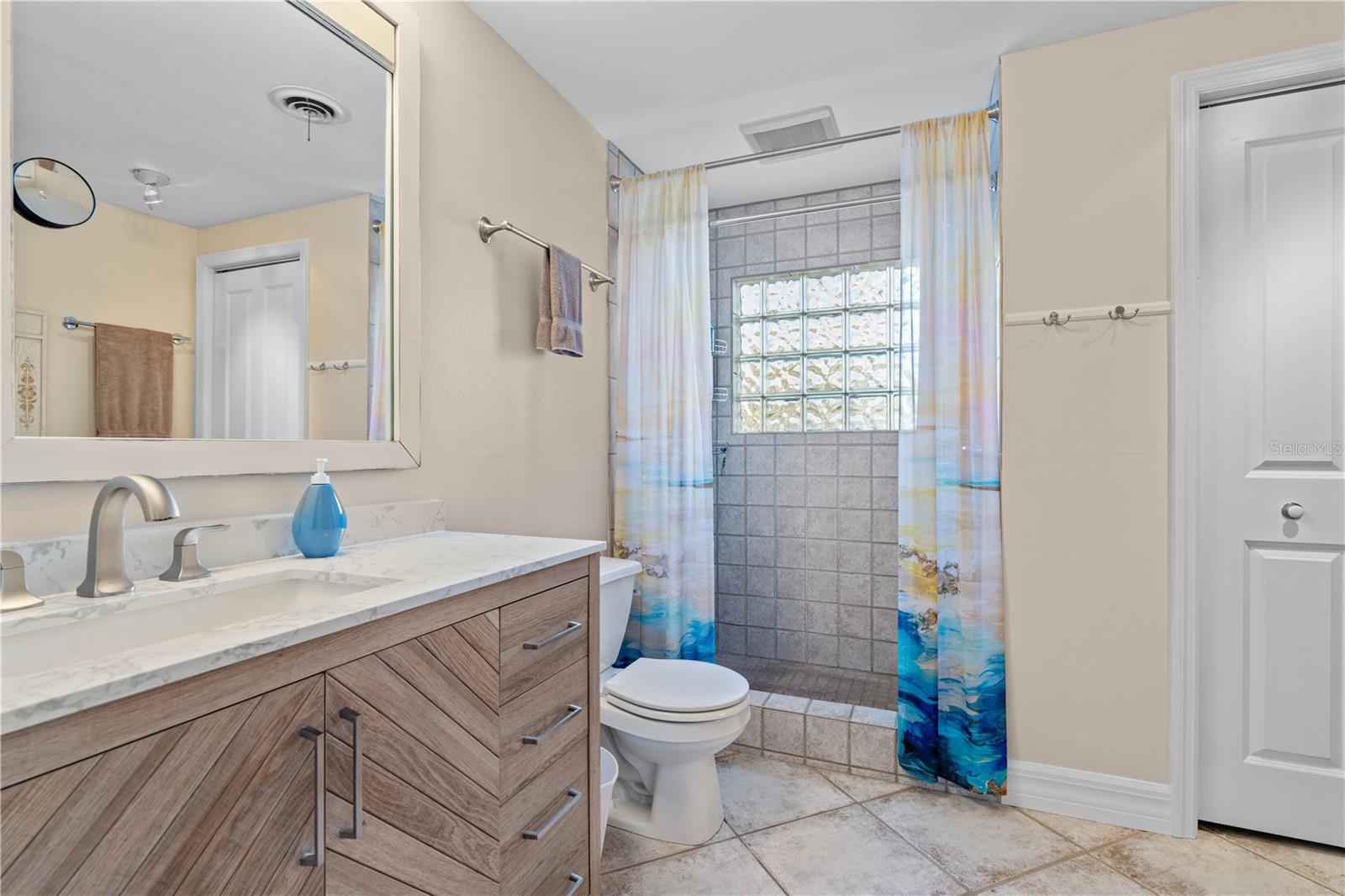 151 FRANCIS DR, PORT CHARLOTTE, FL, 33952