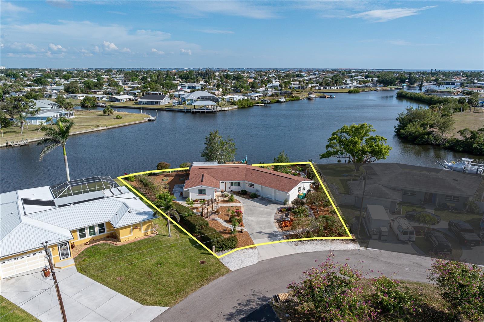 151 FRANCIS DR, PORT CHARLOTTE, FL, 33952