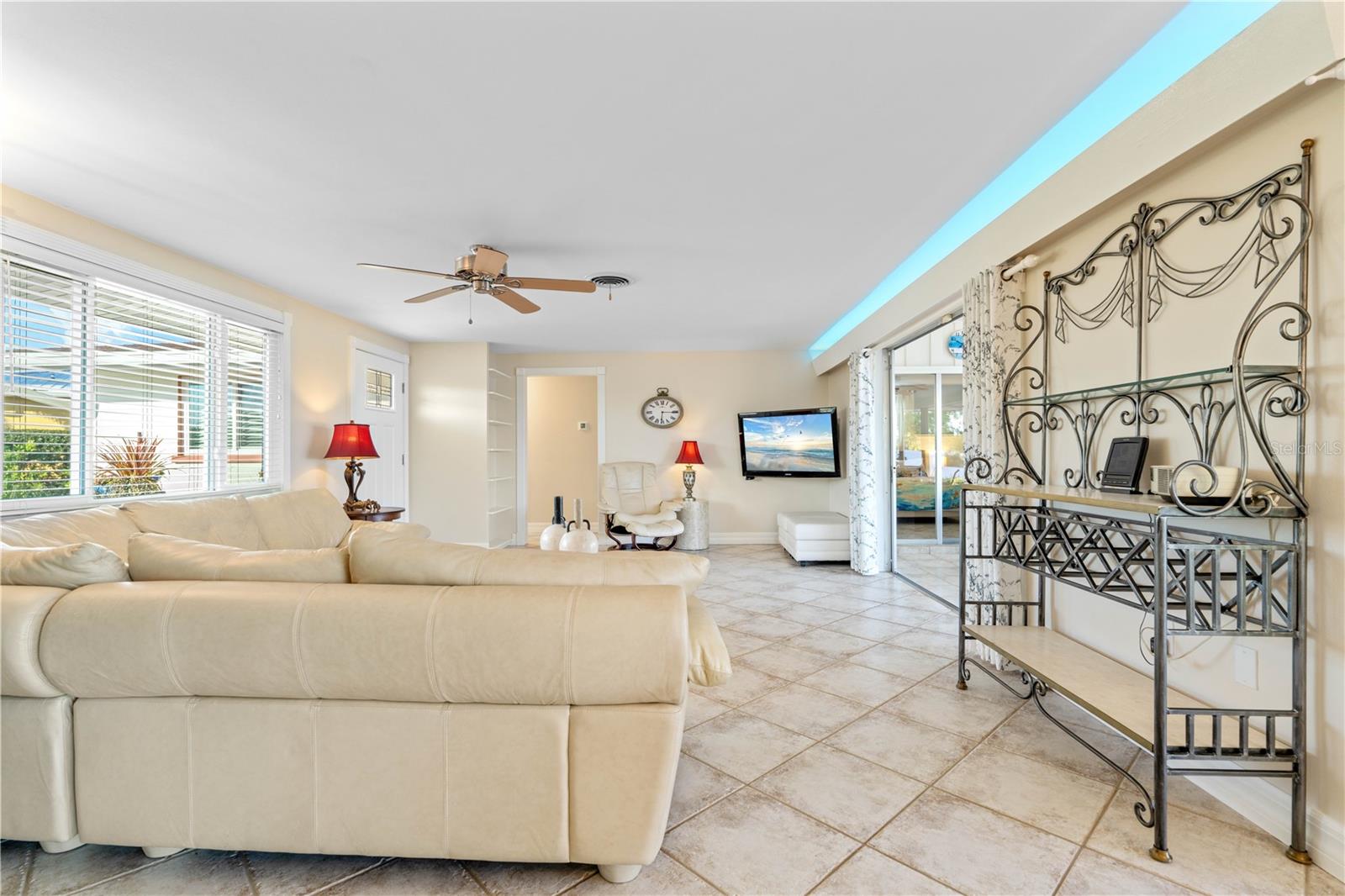151 FRANCIS DR, PORT CHARLOTTE, FL, 33952