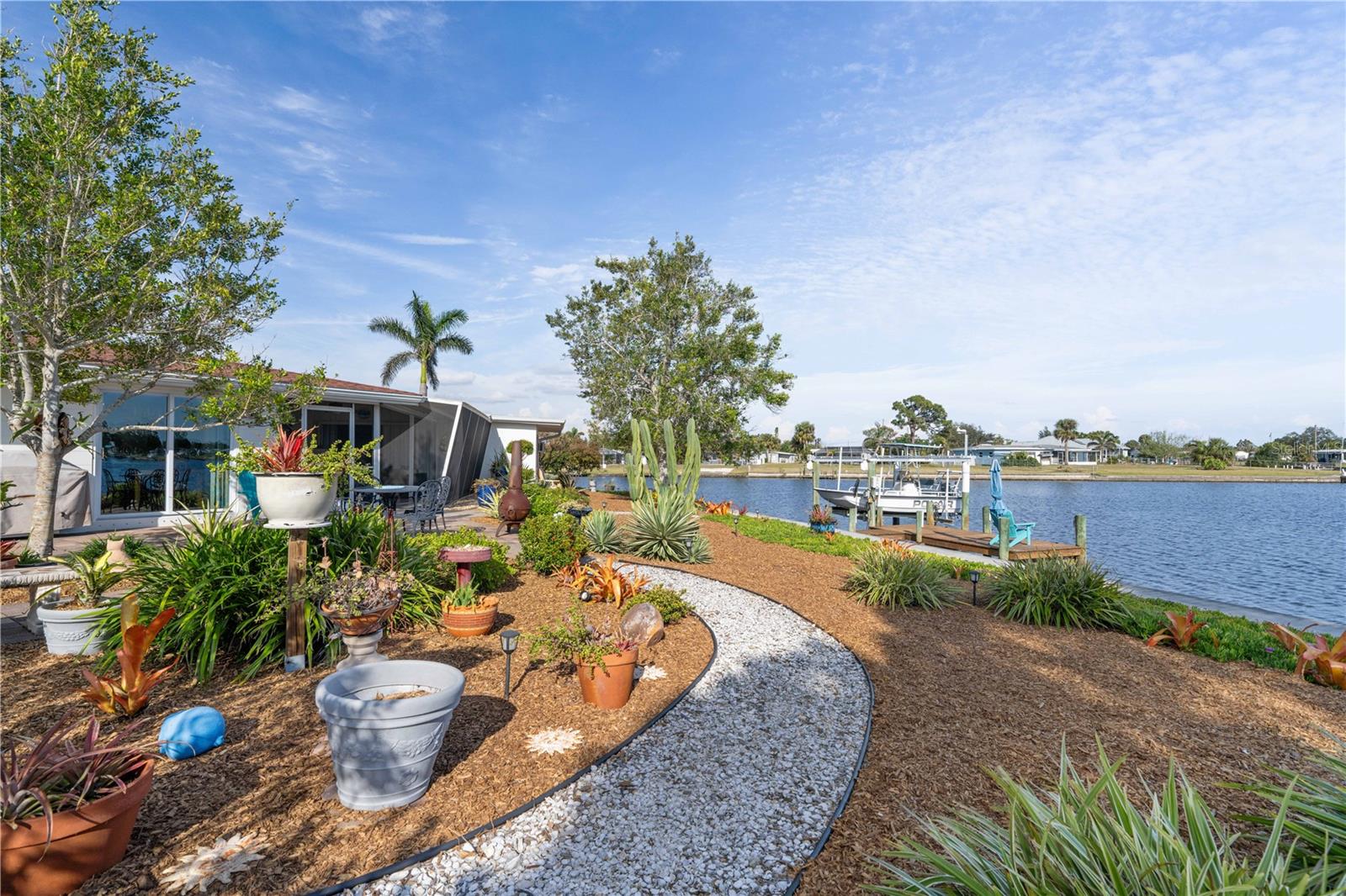 151 FRANCIS DR, PORT CHARLOTTE, FL, 33952