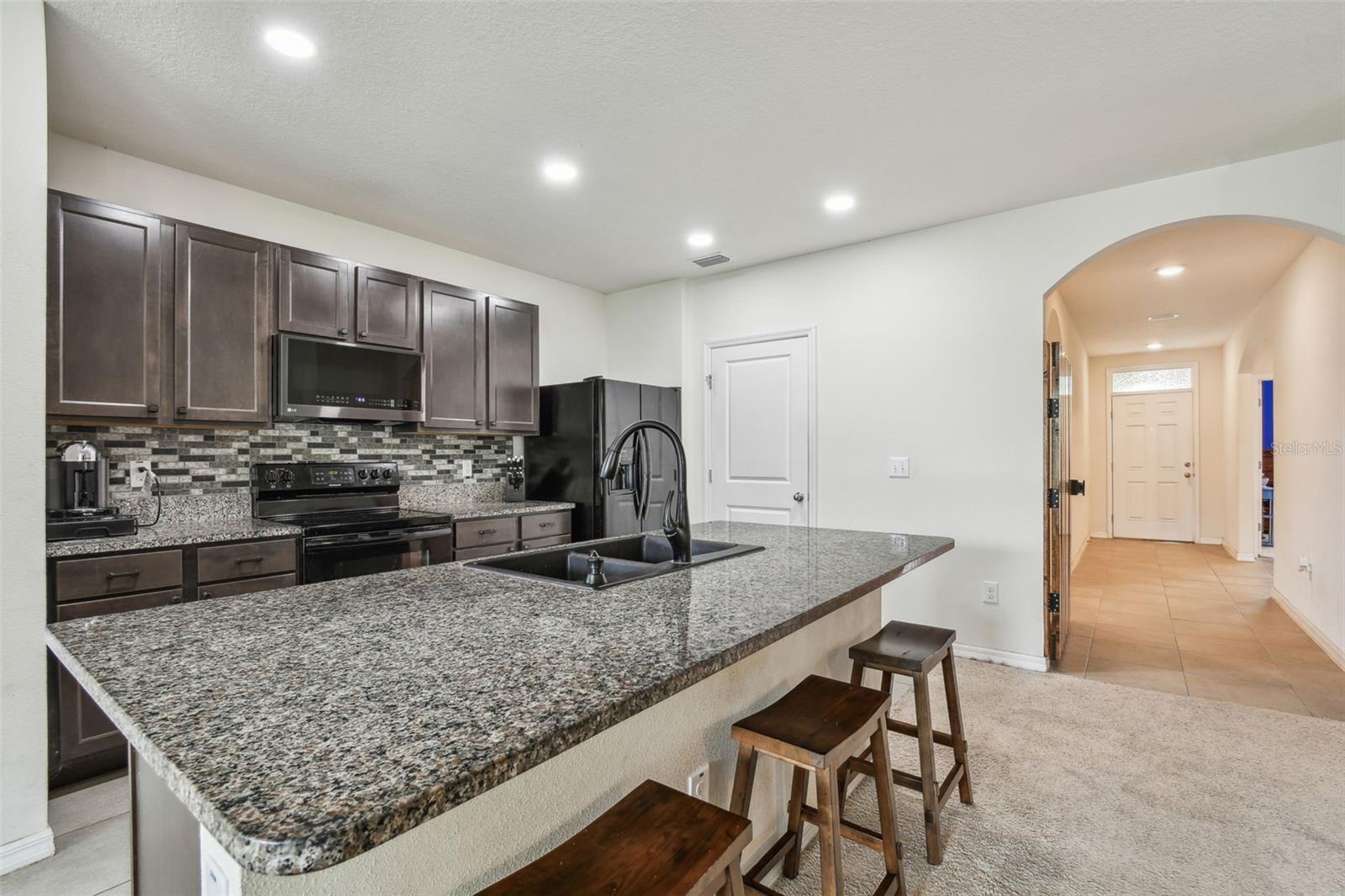 6882 SILVERADO RANCH BLVD, ZEPHYRHILLS, FL, 33541