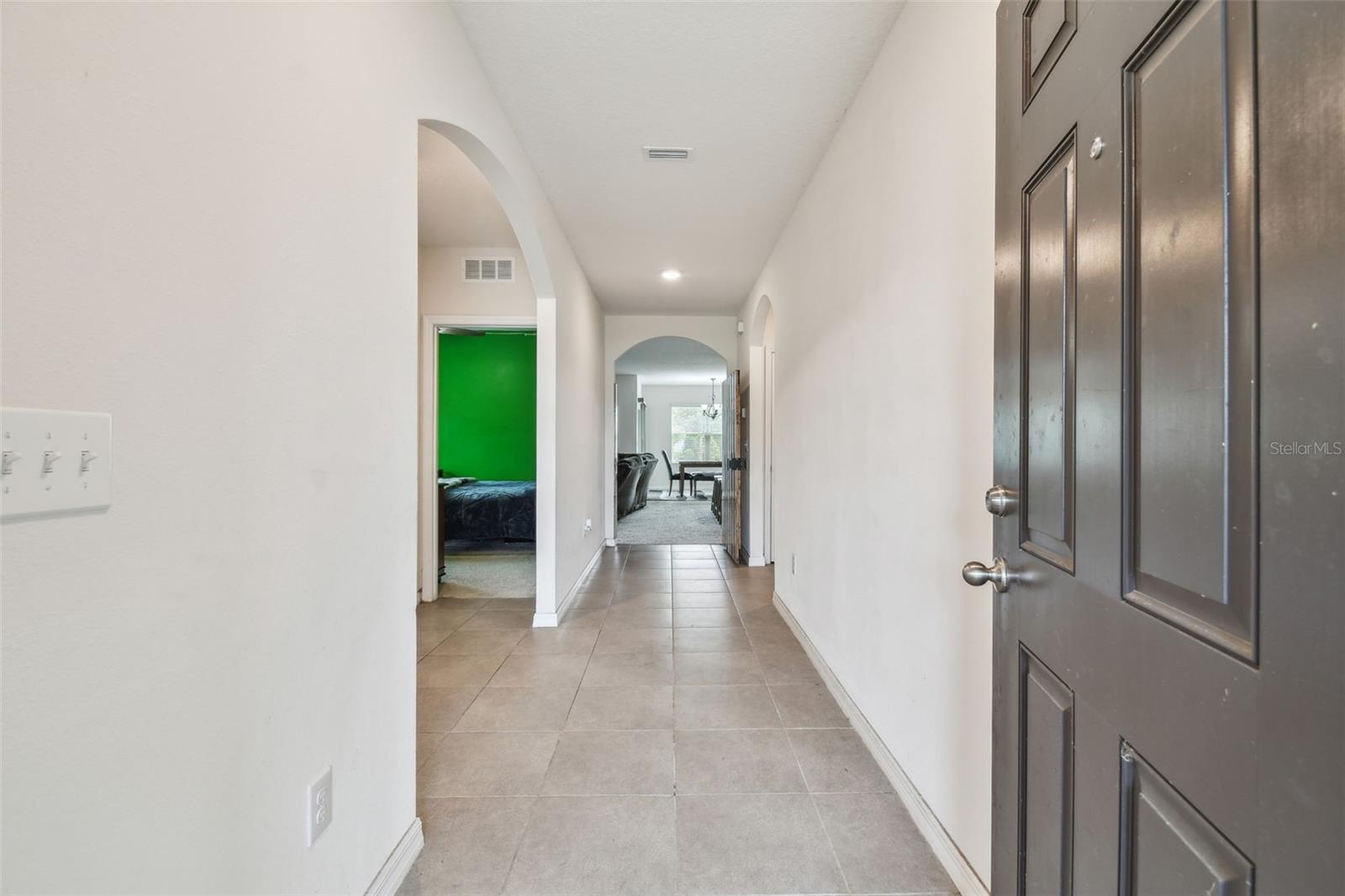 6882 SILVERADO RANCH BLVD, ZEPHYRHILLS, FL, 33541