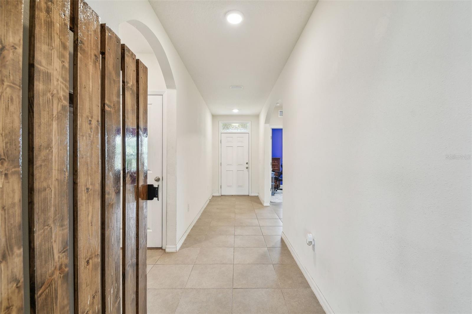 6882 SILVERADO RANCH BLVD, ZEPHYRHILLS, FL, 33541