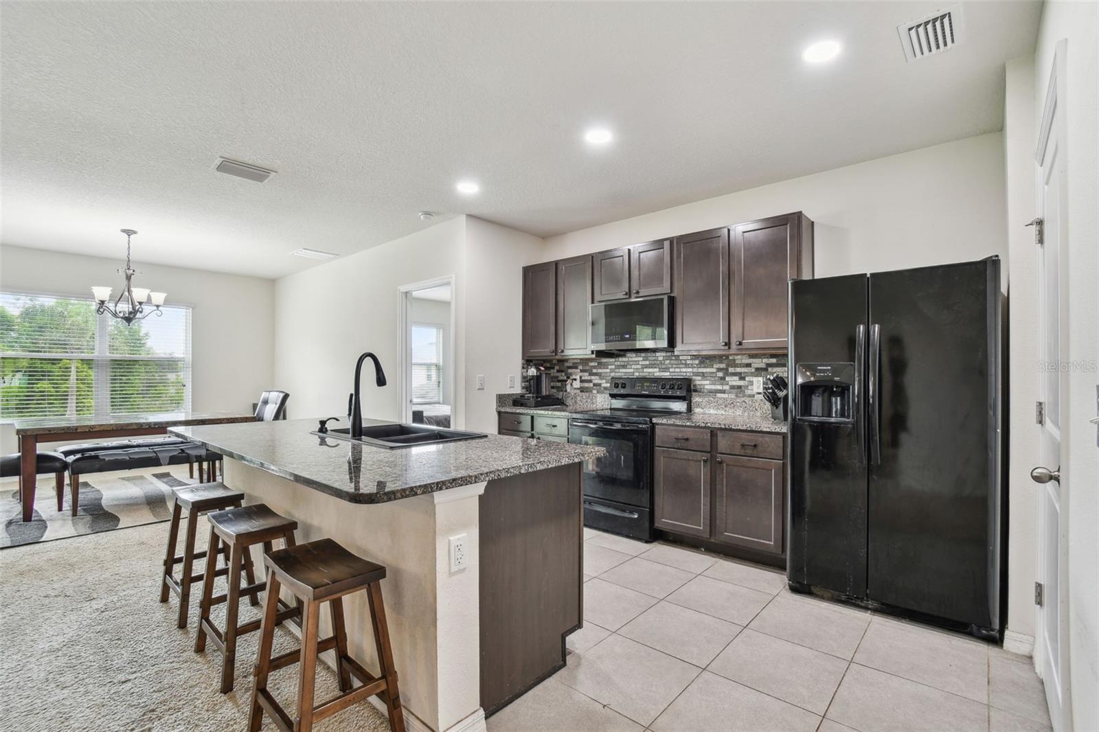 6882 SILVERADO RANCH BLVD, ZEPHYRHILLS, FL, 33541