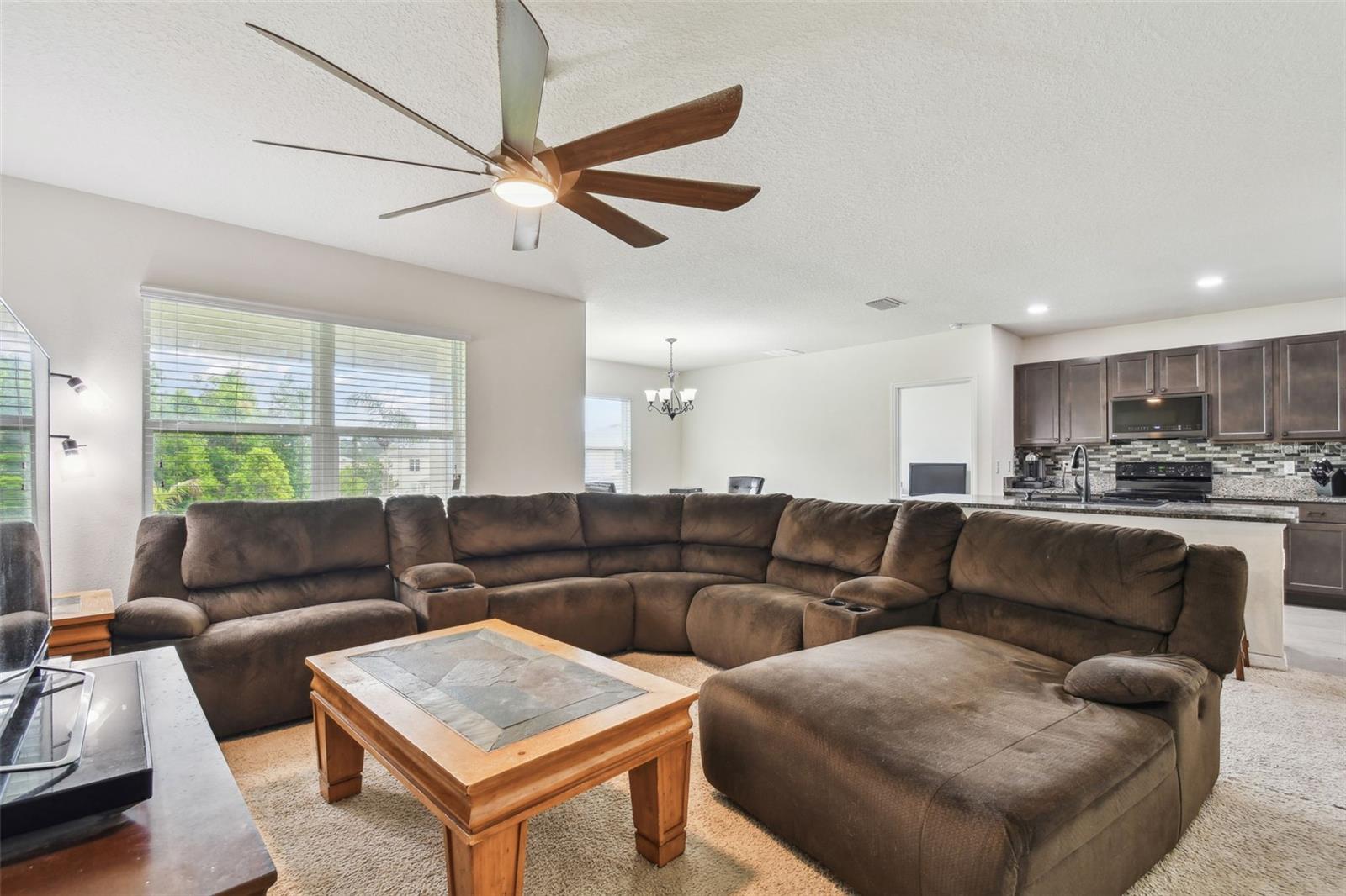 6882 SILVERADO RANCH BLVD, ZEPHYRHILLS, FL, 33541