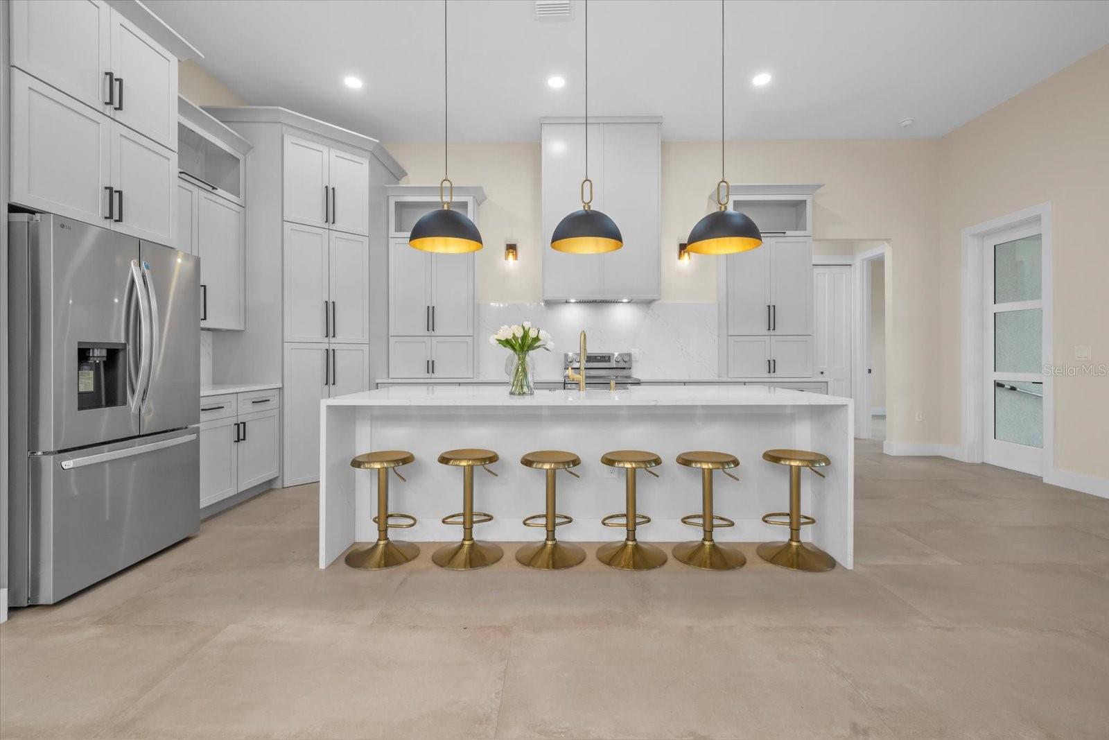 193 ROTONDA BLVD N, ROTONDA WEST, FL, 33947