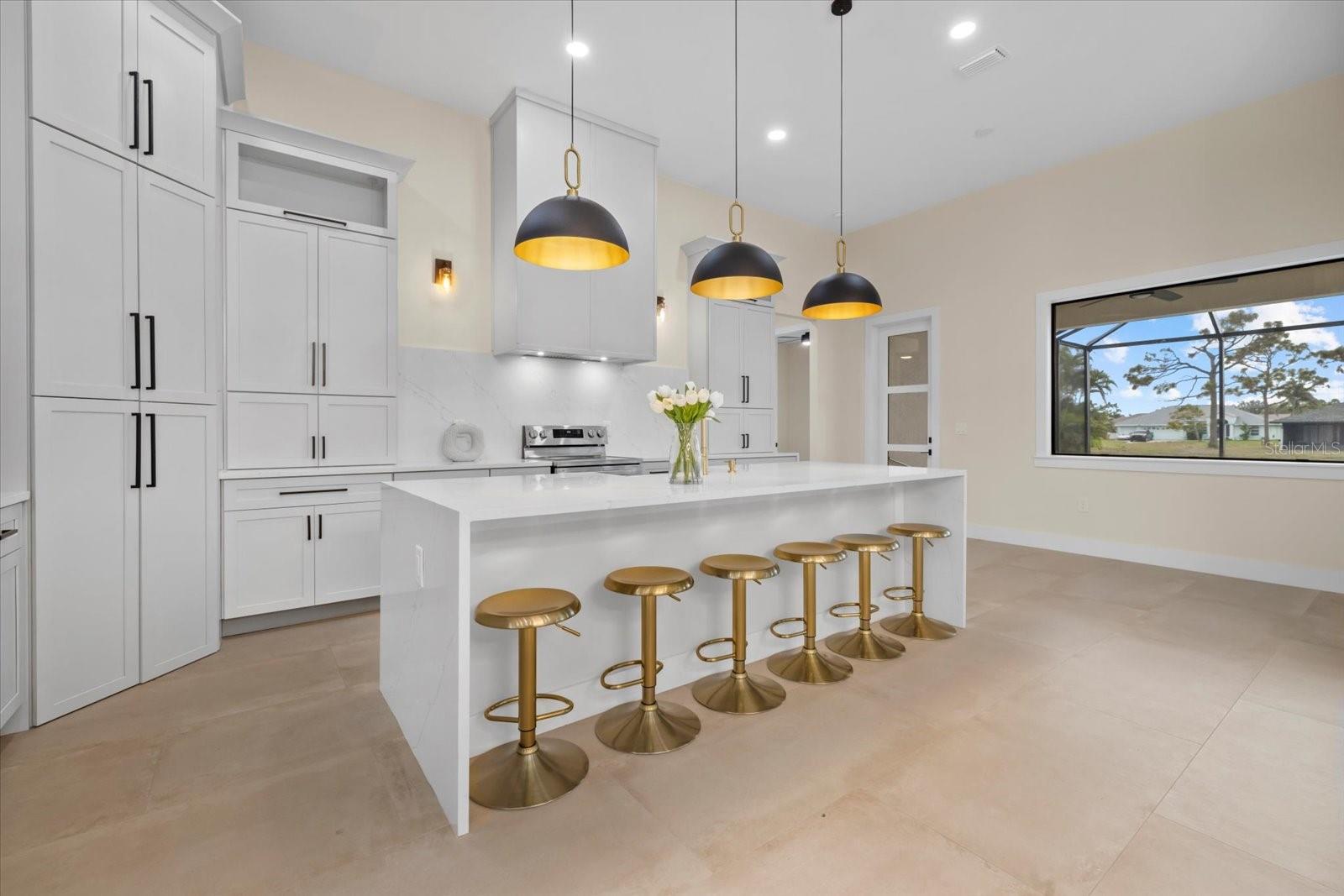 193 ROTONDA BLVD N, ROTONDA WEST, FL, 33947