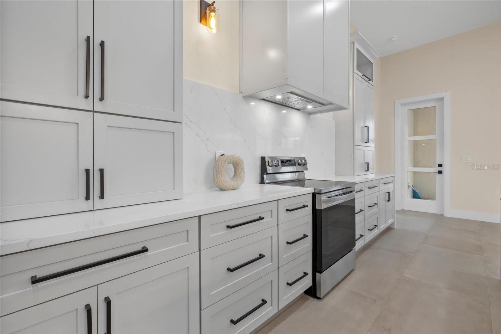 193 ROTONDA BLVD N, ROTONDA WEST, FL, 33947