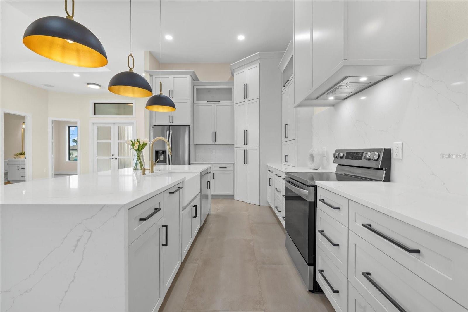 193 ROTONDA BLVD N, ROTONDA WEST, FL, 33947