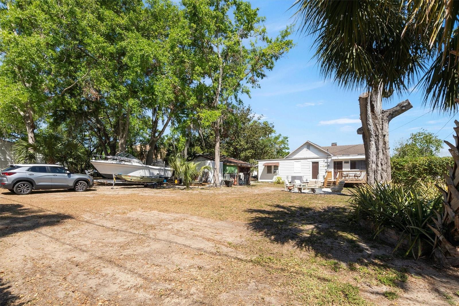 432 E JOHNSON AVE, LAKE WALES, FL, 33853