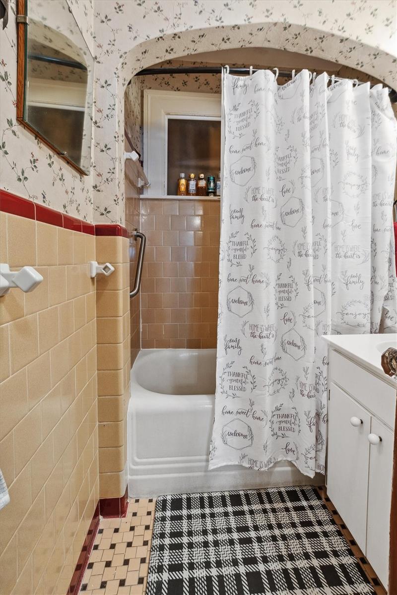 432 E JOHNSON AVE, LAKE WALES, FL, 33853