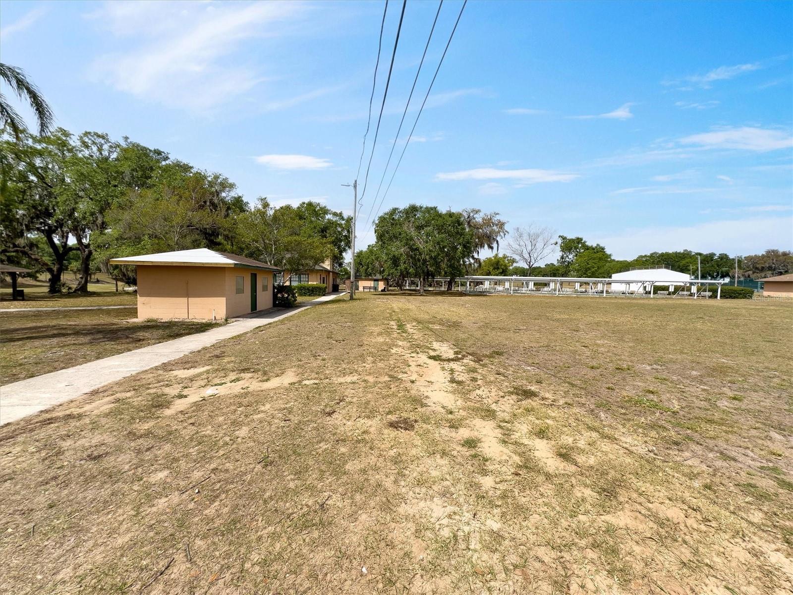 432 E JOHNSON AVE, LAKE WALES, FL, 33853