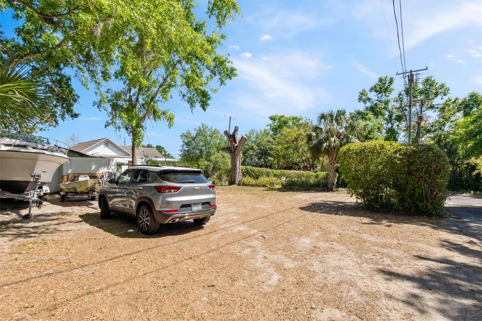 432 E JOHNSON AVE, LAKE WALES, FL, 33853