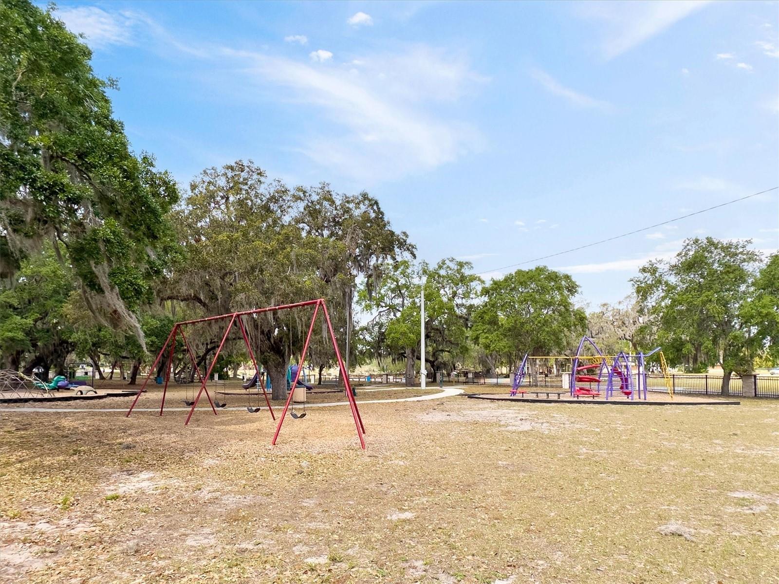432 E JOHNSON AVE, LAKE WALES, FL, 33853