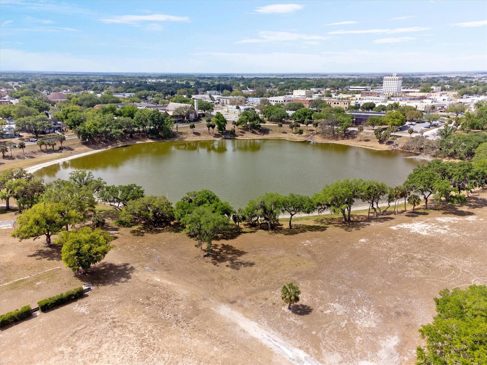 432 E JOHNSON AVE, LAKE WALES, FL, 33853