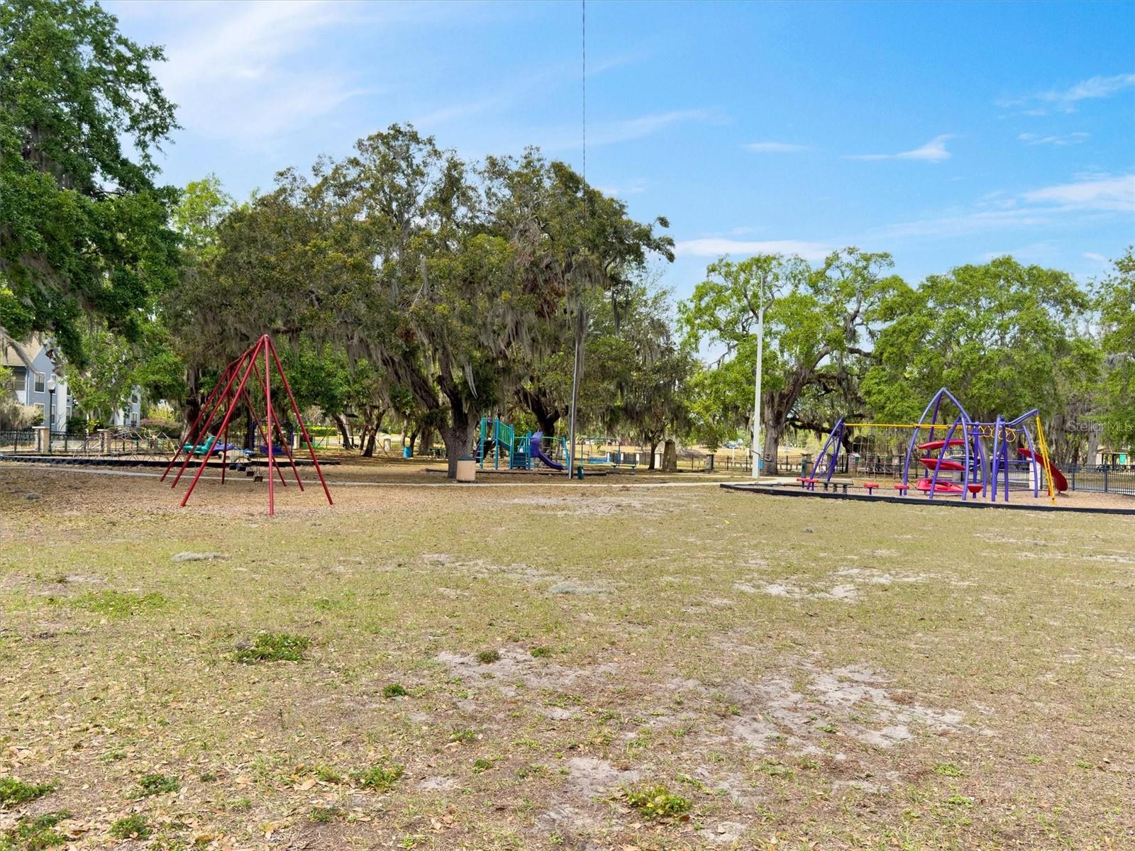432 E JOHNSON AVE, LAKE WALES, FL, 33853