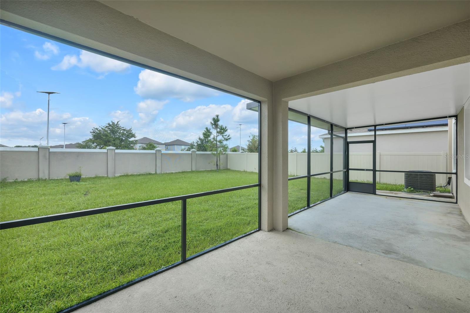8277 BOWER BASS CIR, WESLEY CHAPEL, FL, 33545