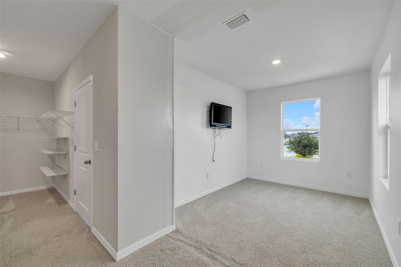 8277 BOWER BASS CIR, WESLEY CHAPEL, FL, 33545