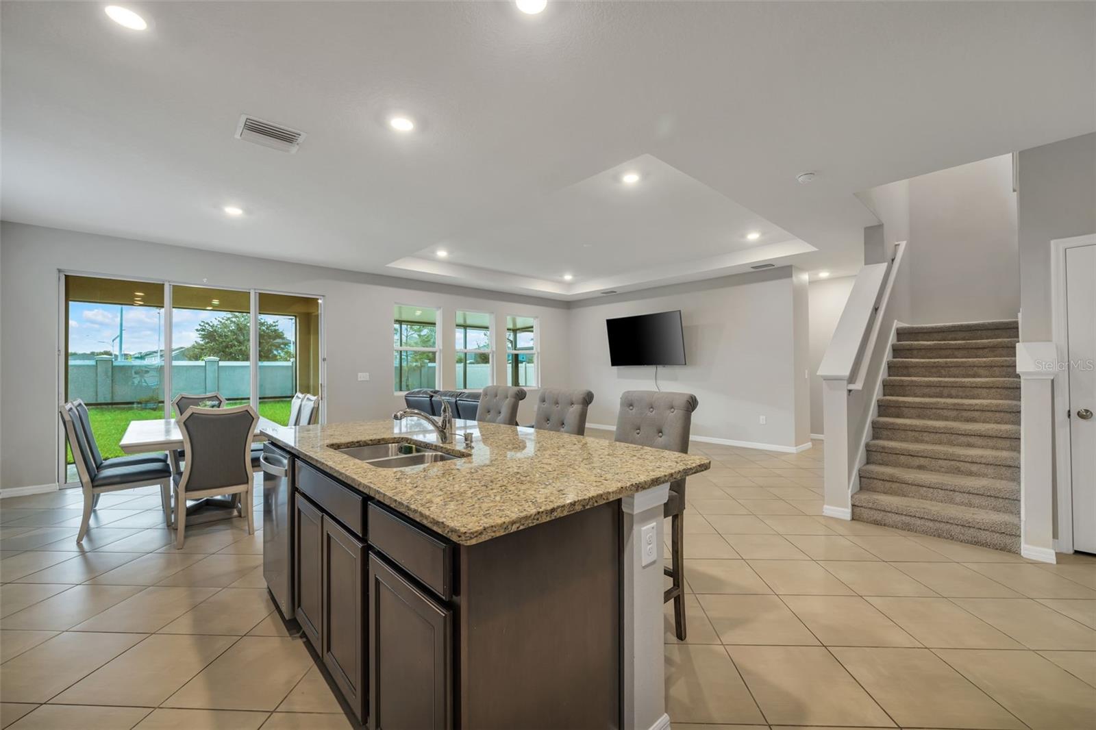 8277 BOWER BASS CIR, WESLEY CHAPEL, FL, 33545