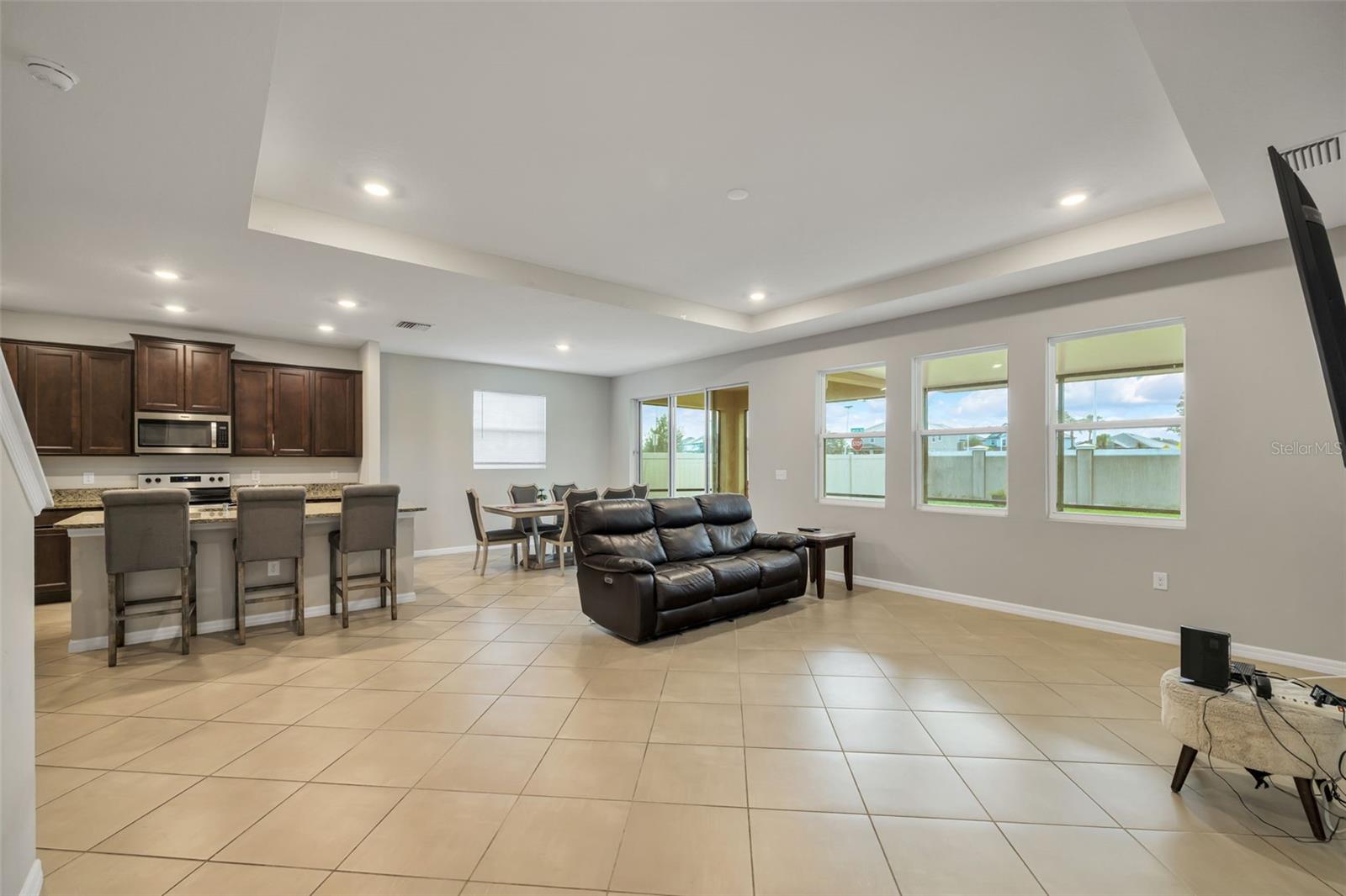 8277 BOWER BASS CIR, WESLEY CHAPEL, FL, 33545