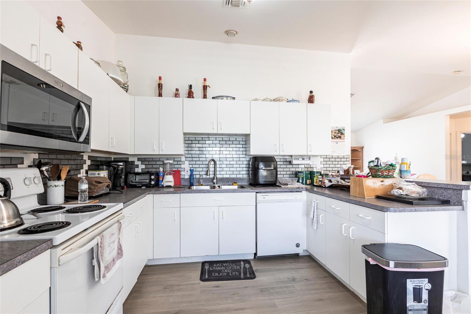 1721 NICOLLETT AVE, NORTH PORT, FL, 34286