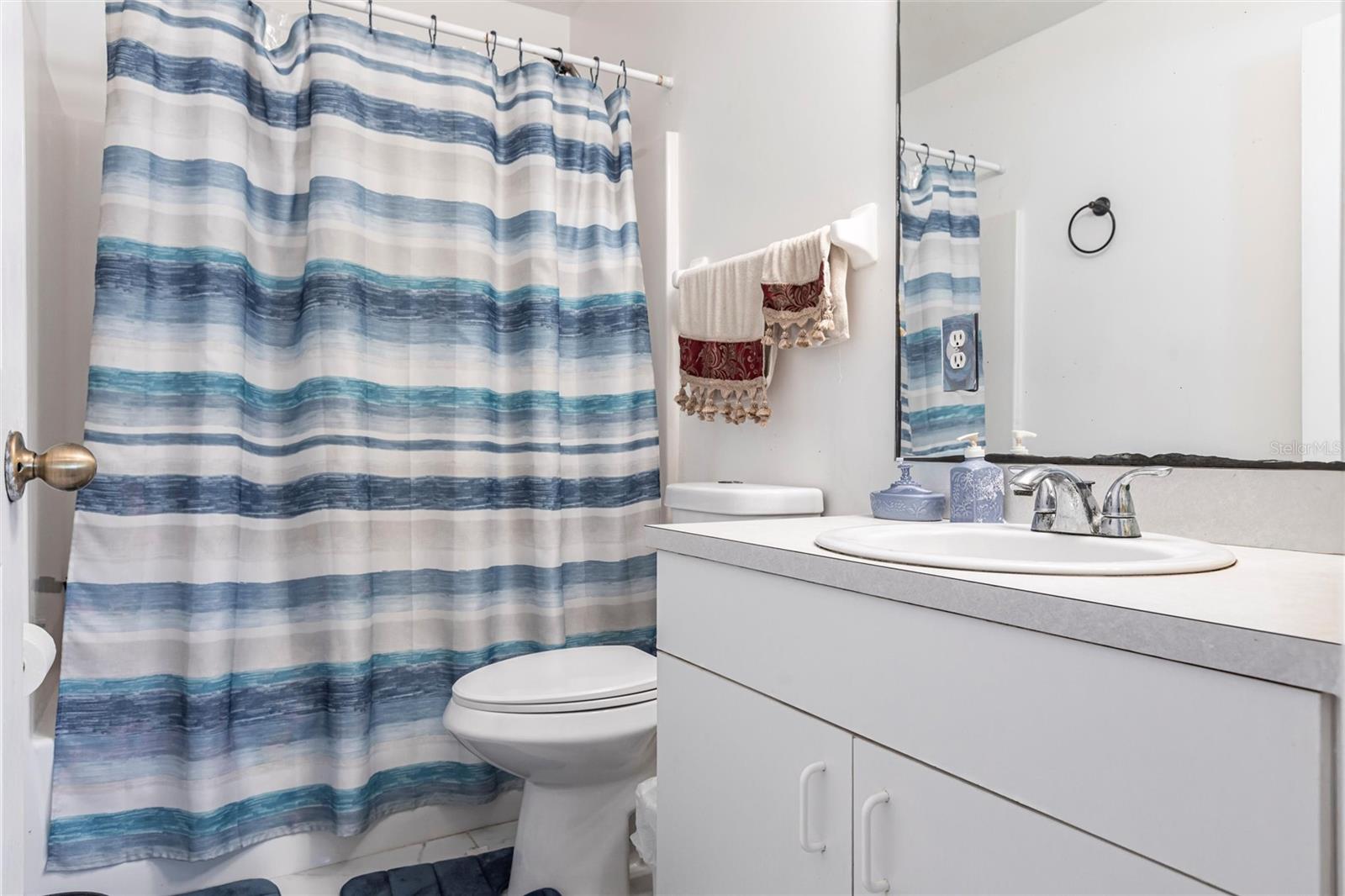 1721 NICOLLETT AVE, NORTH PORT, FL, 34286