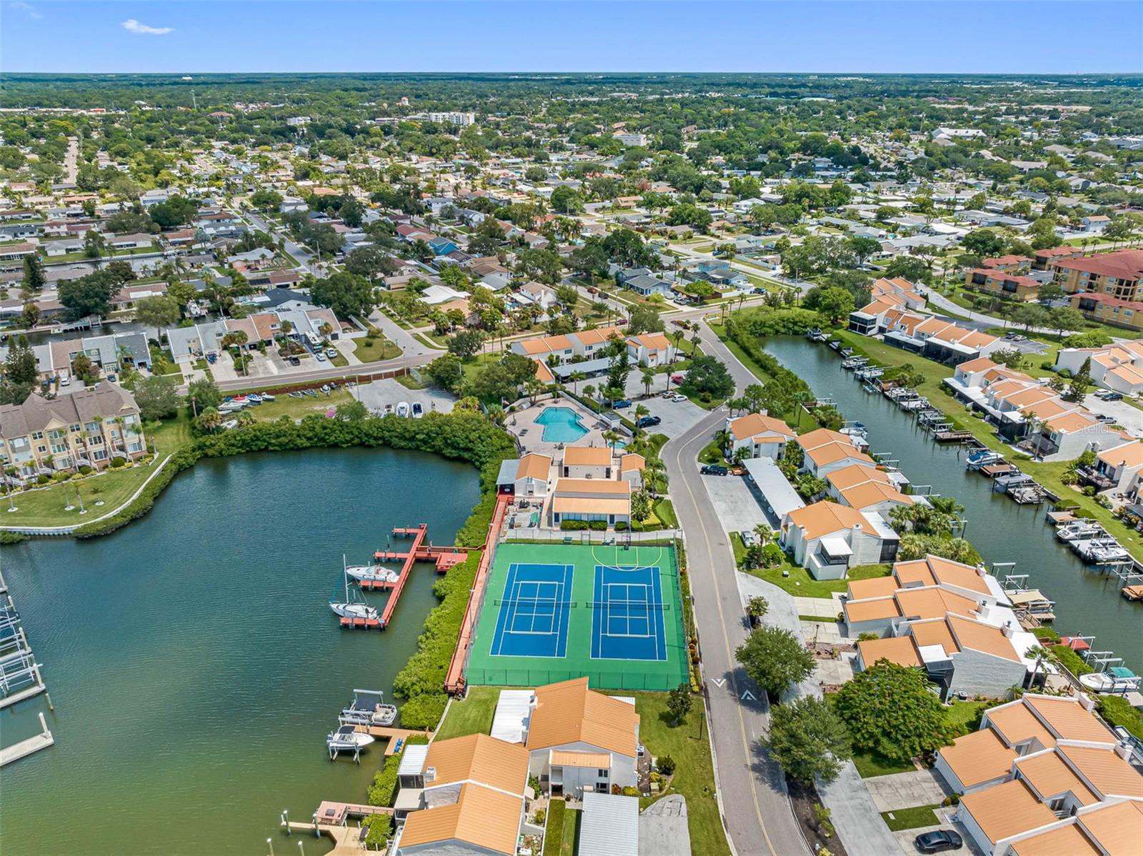 4316 SUNRAY CT #34, TAMPA, FL, 33615