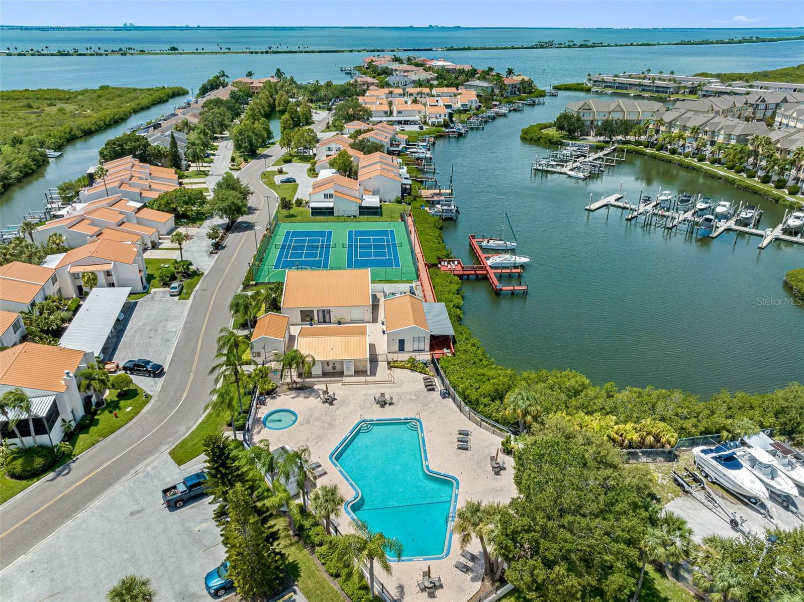 4316 SUNRAY CT #34, TAMPA, FL, 33615