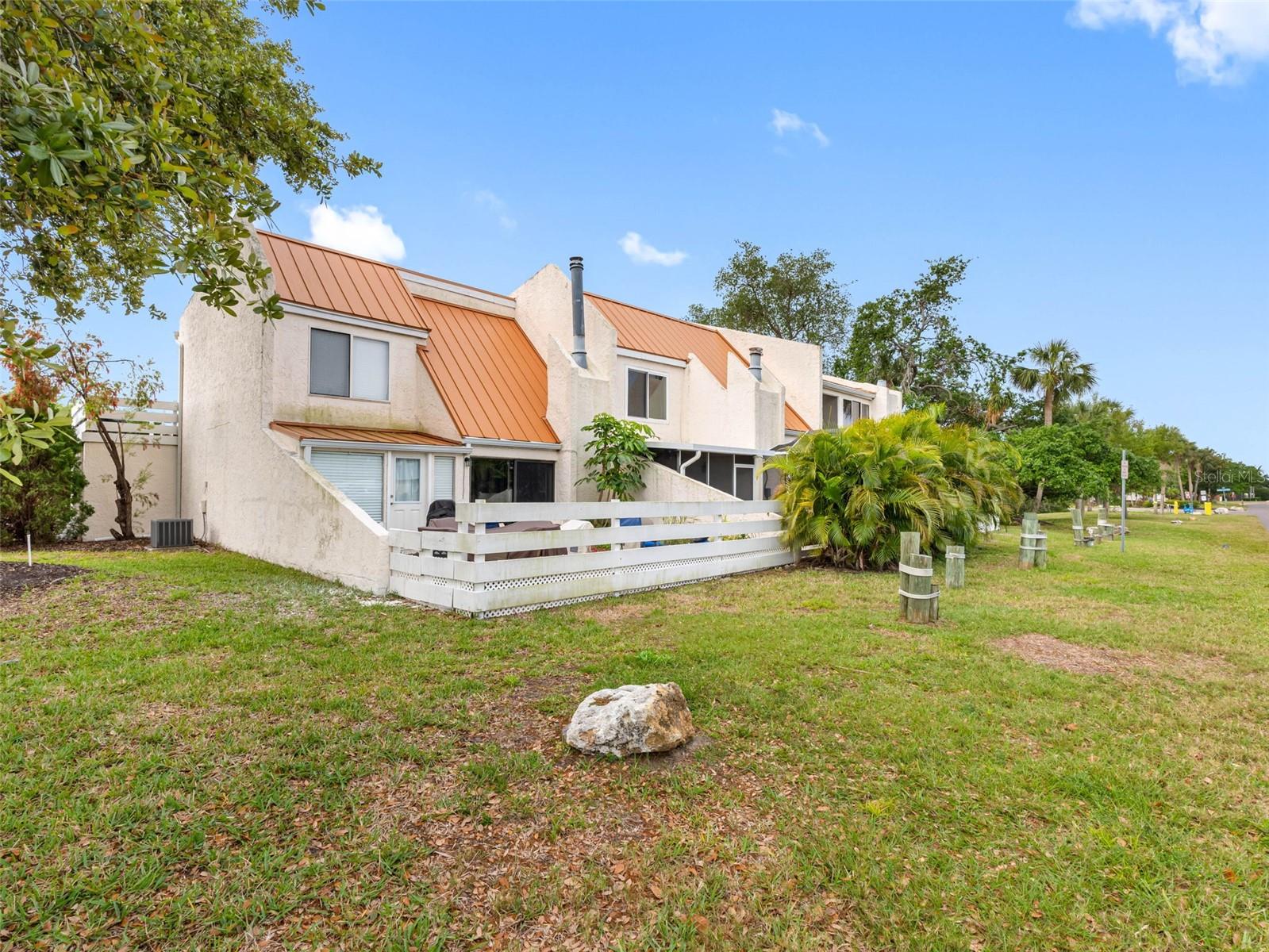 4316 SUNRAY CT #34, TAMPA, FL, 33615