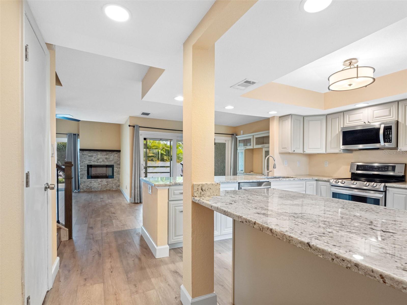 4316 SUNRAY CT #34, TAMPA, FL, 33615