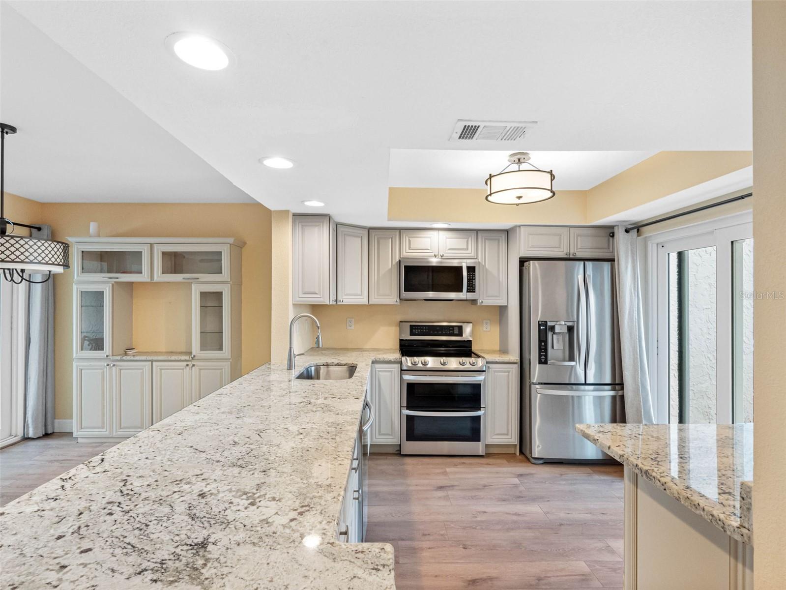 4316 SUNRAY CT #34, TAMPA, FL, 33615