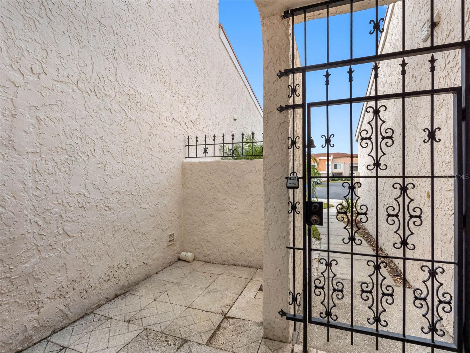 4316 SUNRAY CT #34, TAMPA, FL, 33615