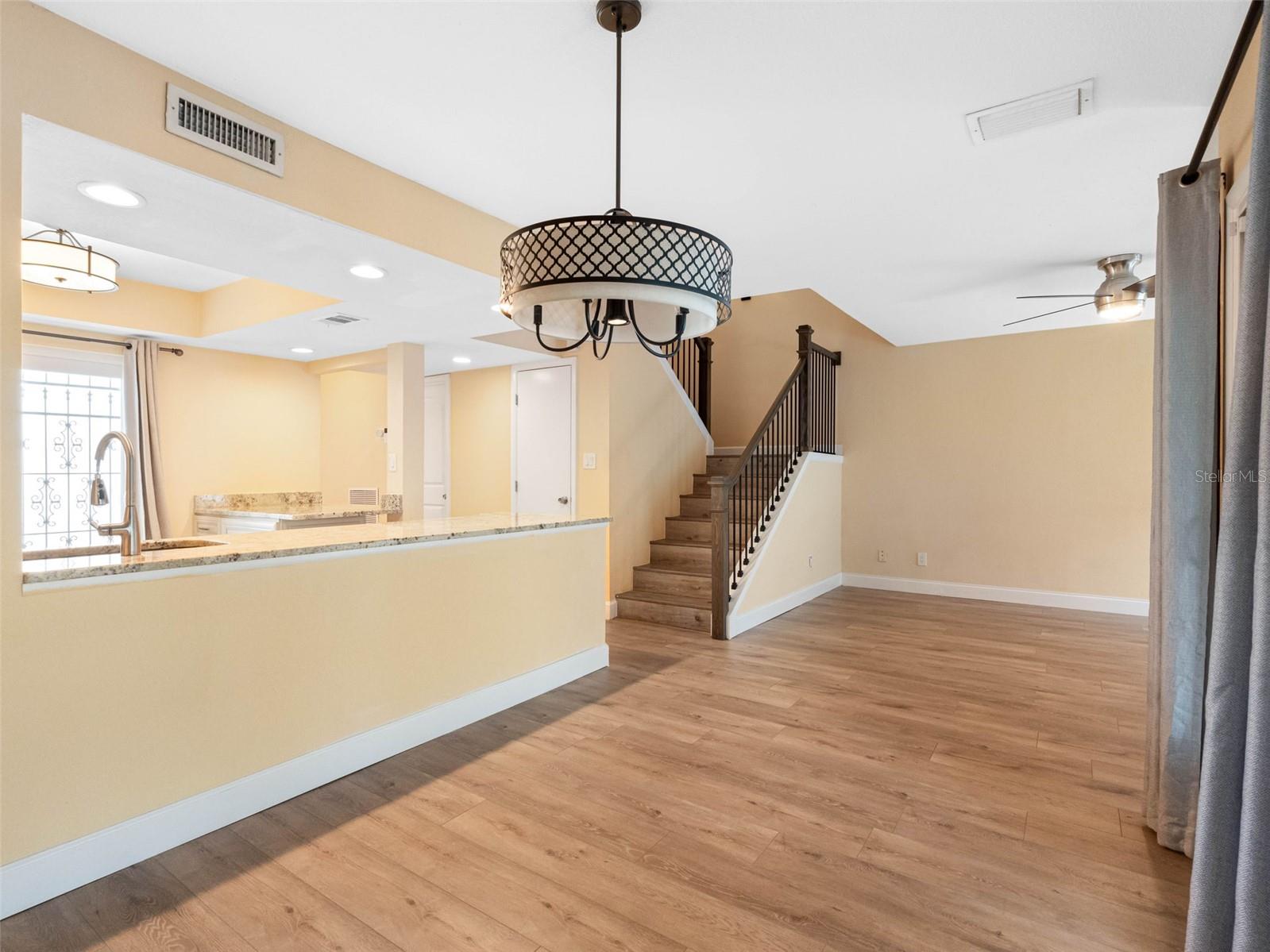 4316 SUNRAY CT #34, TAMPA, FL, 33615