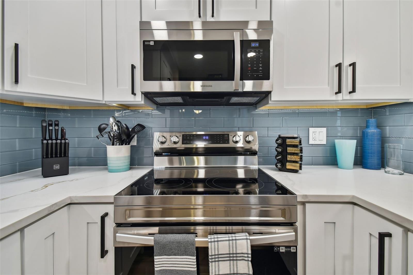 315 MEDALLION BLVD #E, MADEIRA BEACH, FL, 33708