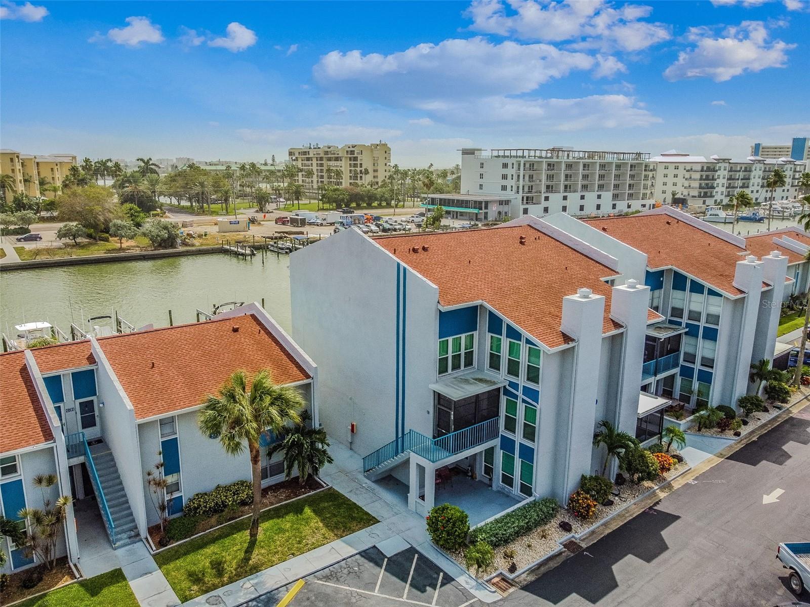 315 MEDALLION BLVD #E, MADEIRA BEACH, FL, 33708