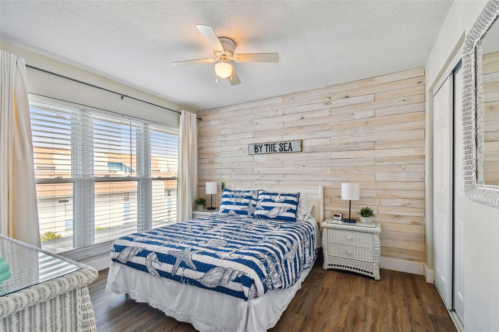 315 MEDALLION BLVD #E, MADEIRA BEACH, FL, 33708