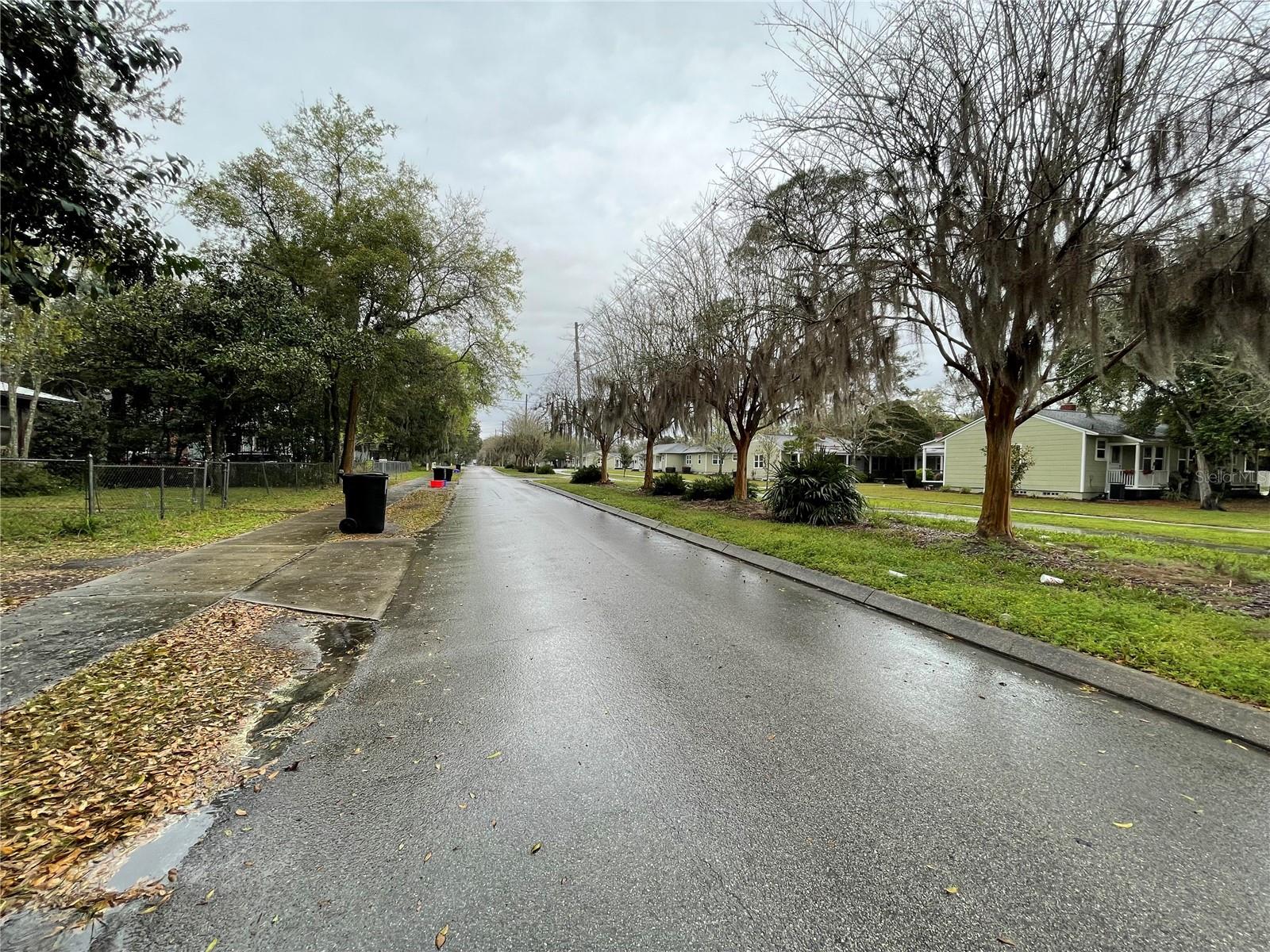 1035 NE 3RD AVE, GAINESVILLE, FL, 32601