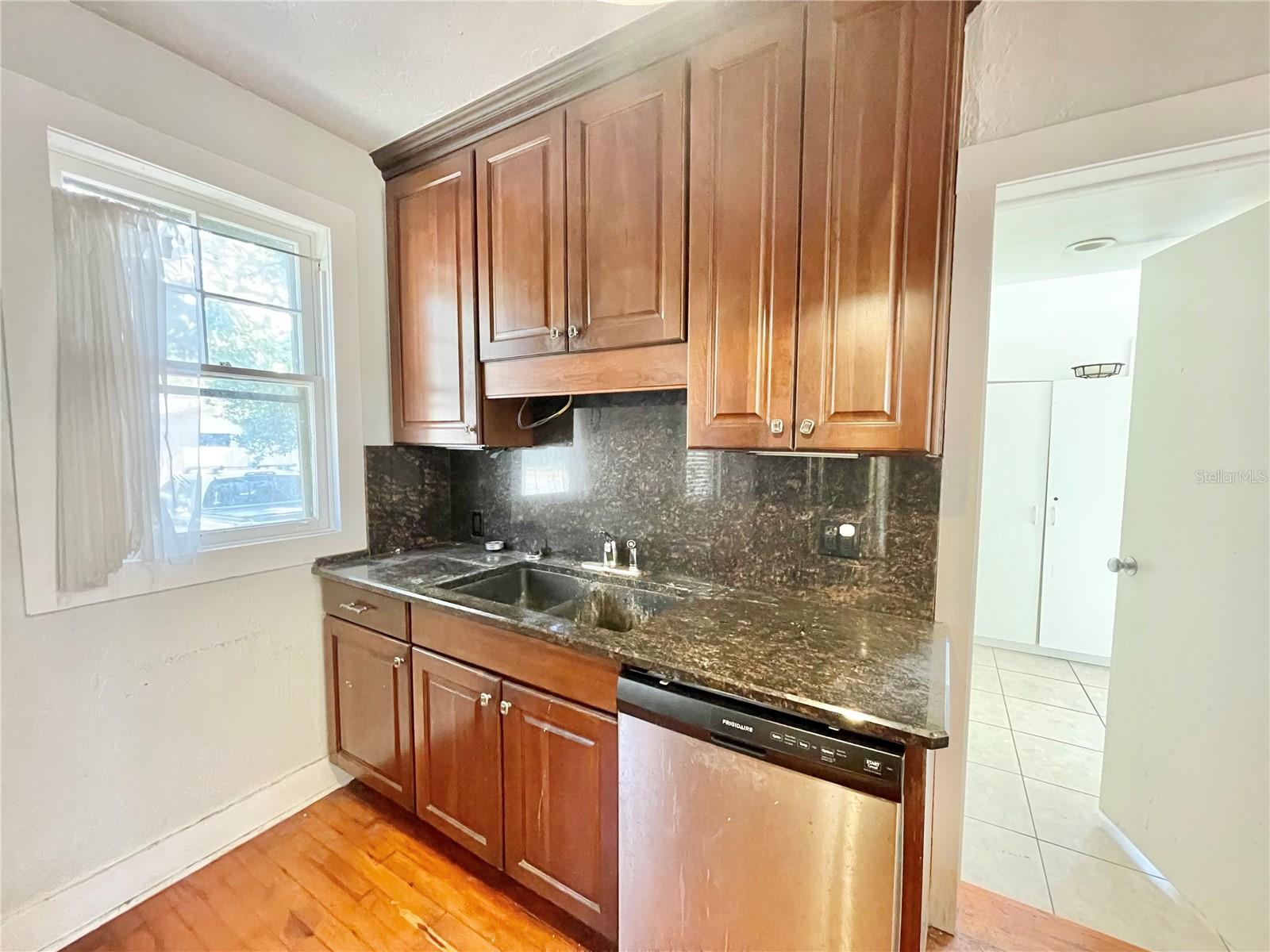 1035 NE 3RD AVE, GAINESVILLE, FL, 32601