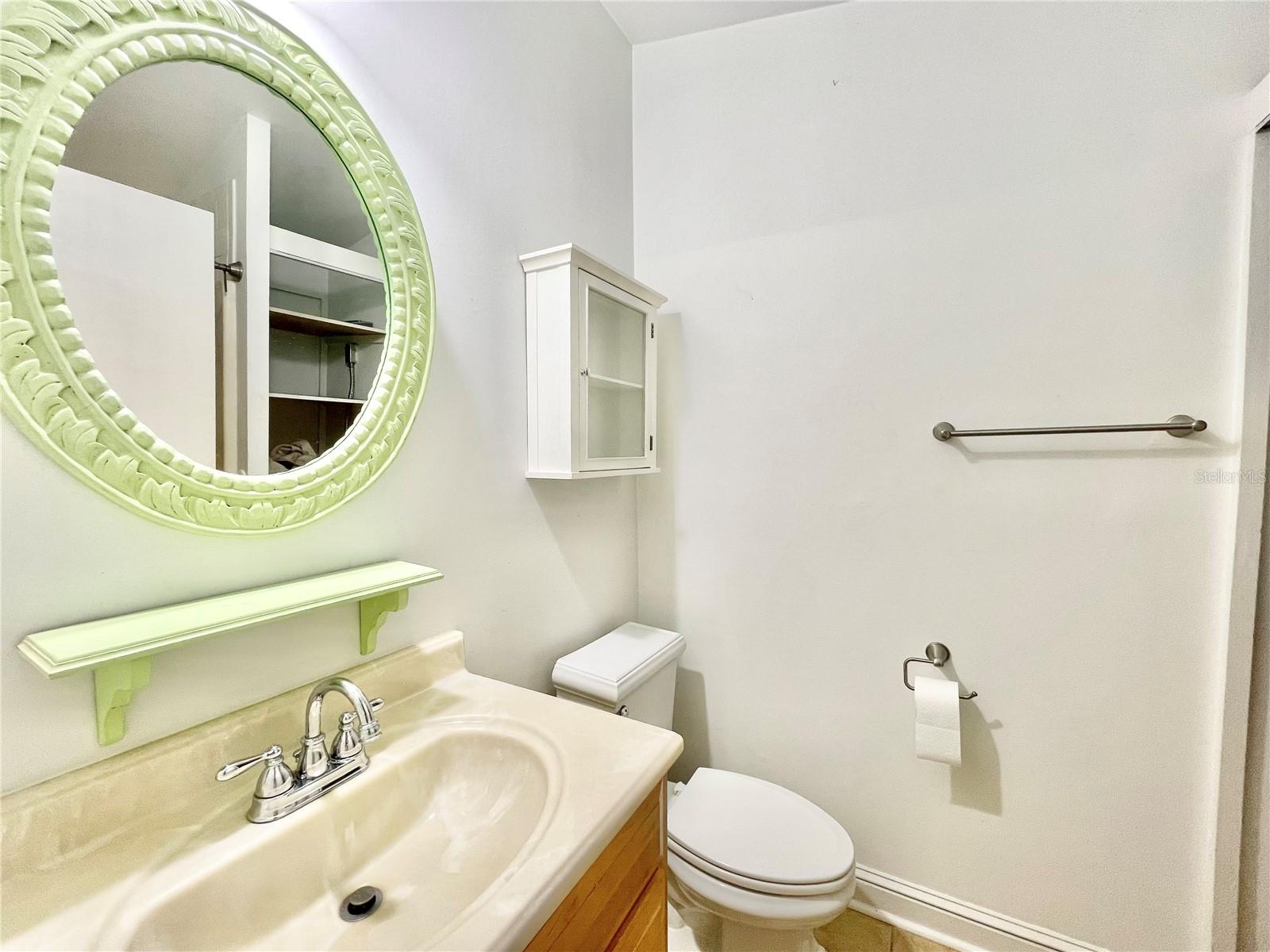 1035 NE 3RD AVE, GAINESVILLE, FL, 32601