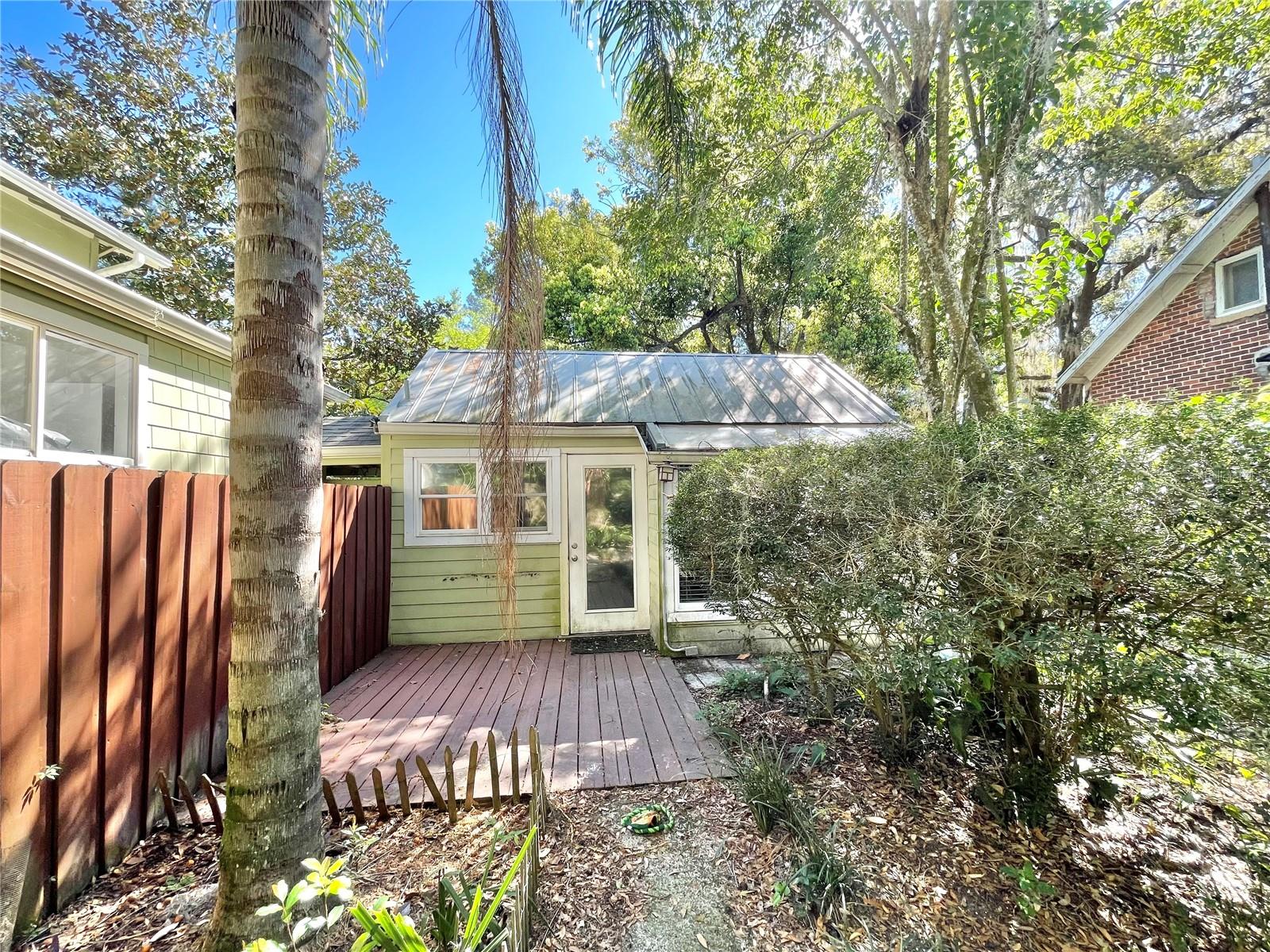 1035 NE 3RD AVE, GAINESVILLE, FL, 32601