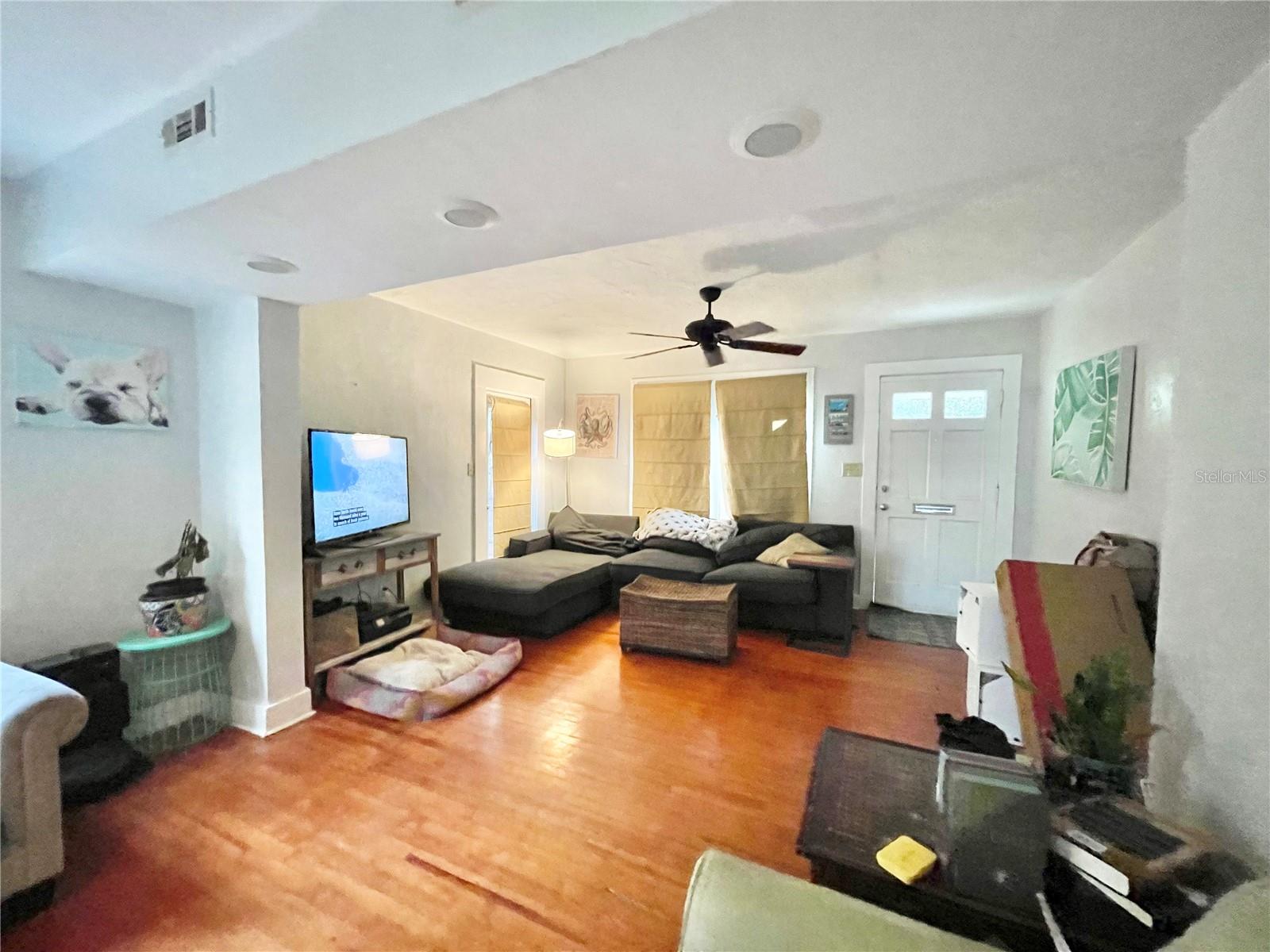 1035 NE 3RD AVE, GAINESVILLE, FL, 32601