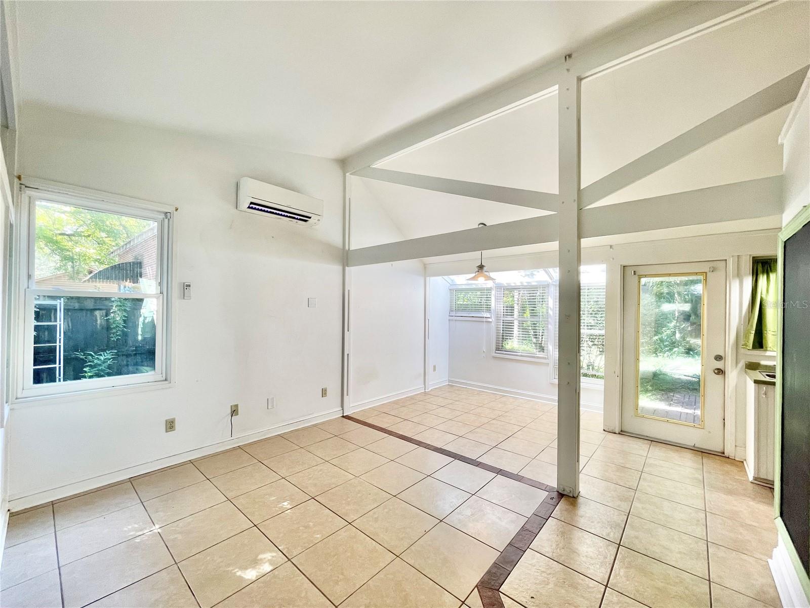 1035 NE 3RD AVE, GAINESVILLE, FL, 32601