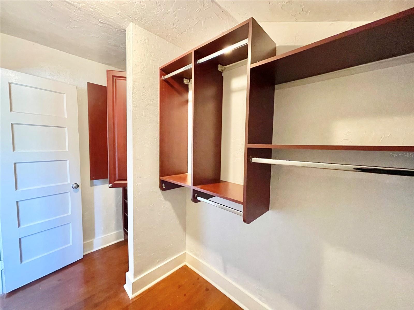 1035 NE 3RD AVE, GAINESVILLE, FL, 32601