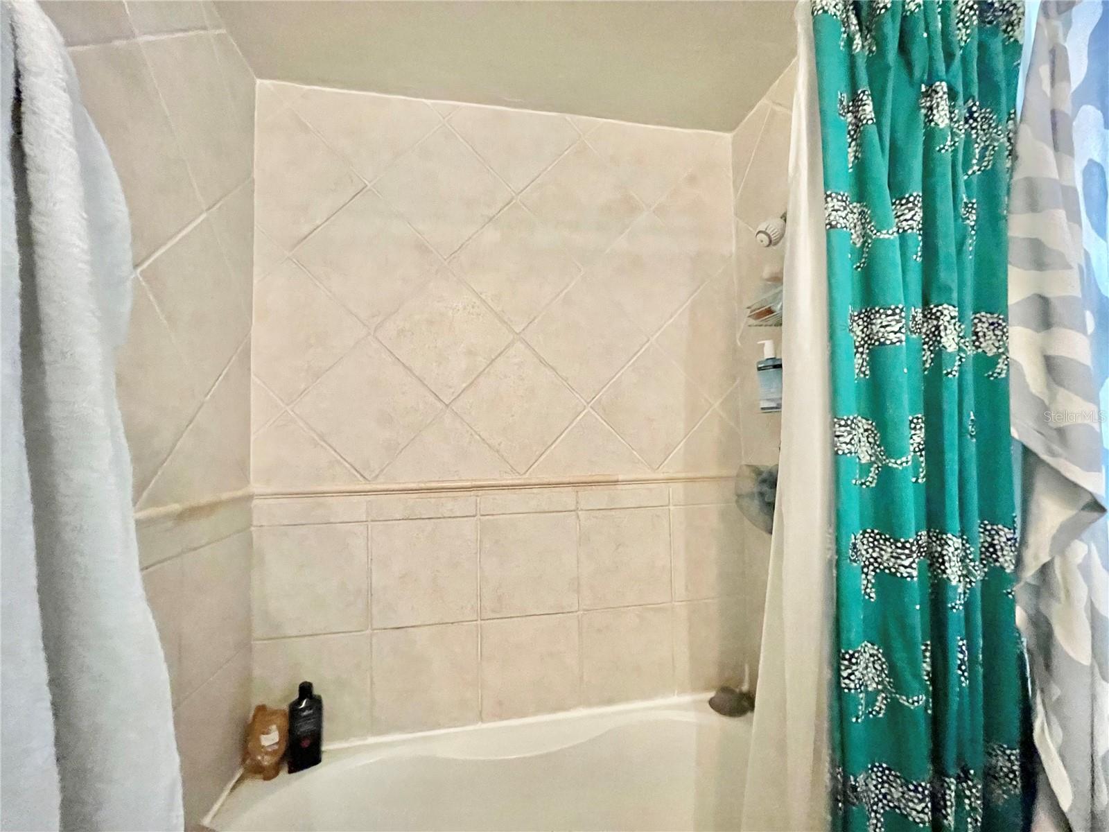 1035 NE 3RD AVE, GAINESVILLE, FL, 32601