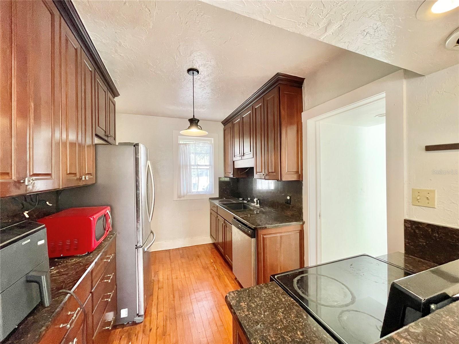 1035 NE 3RD AVE, GAINESVILLE, FL, 32601
