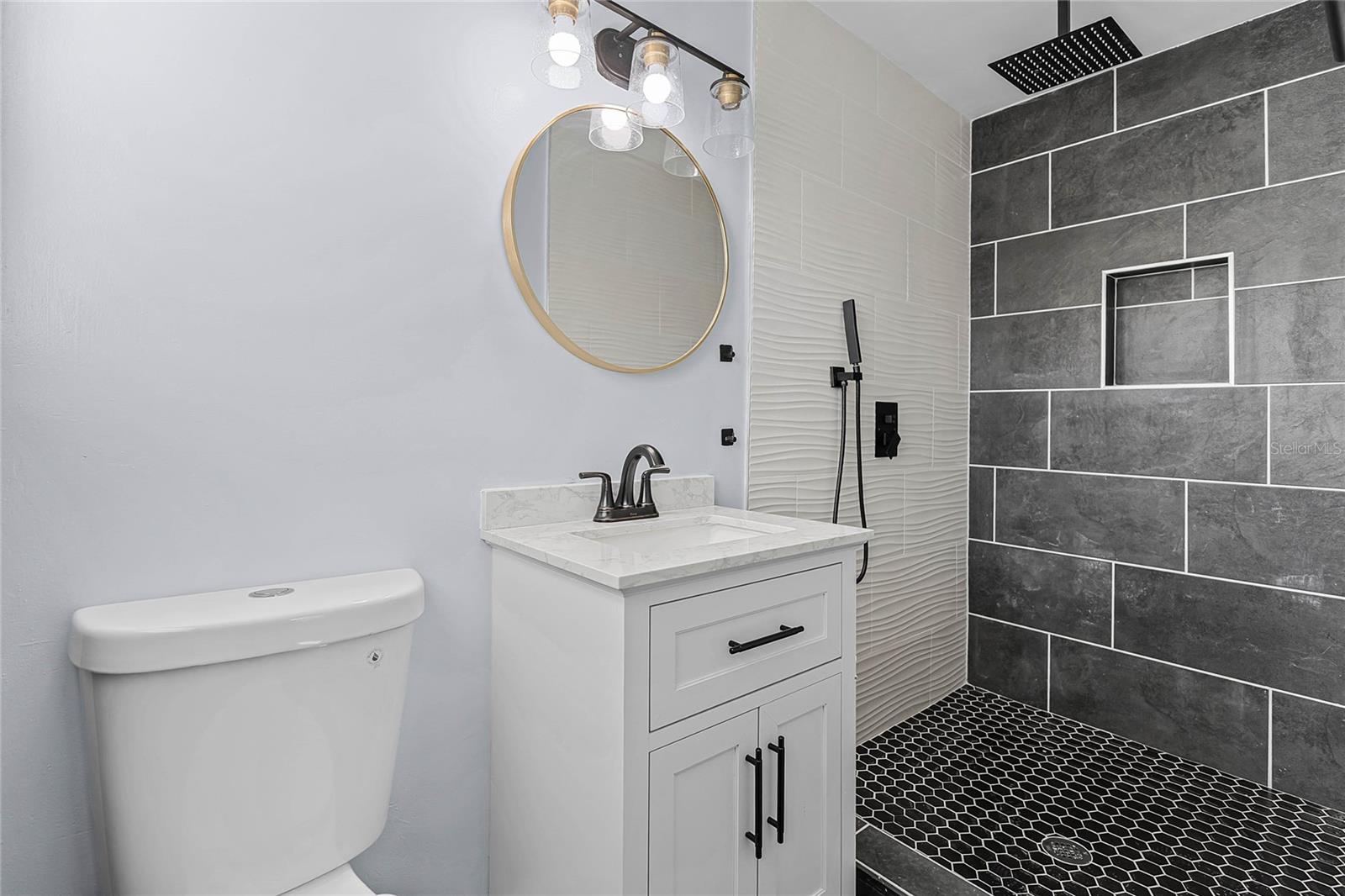 398 DUBS DR, DAYTONA BEACH, FL, 32117